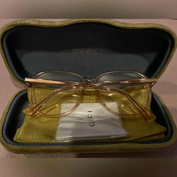 Gucci - Transparent Peach Colored Acetate Sunglasses display picture 1